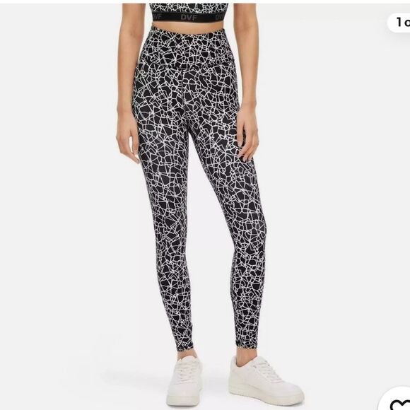 Diane Von Furstenberg DVF for Target Cracked Glass Black Size XXS - Picture 1 of 10